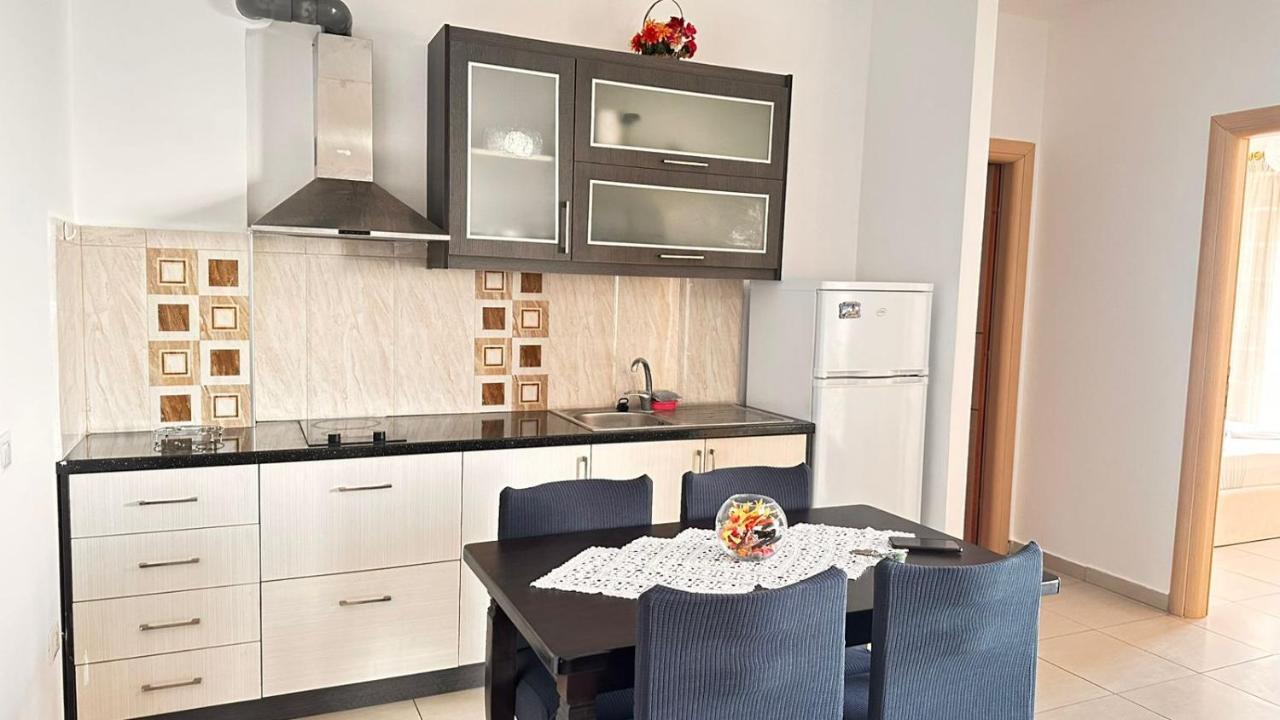 Klager'S Apartament Sarandë Exterior foto